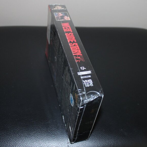3/$55❤️sealed WEST SIDE STORY (1961 Oscar Best Picture) VHS 1998 MGM Musicals - Picture 6 of 6